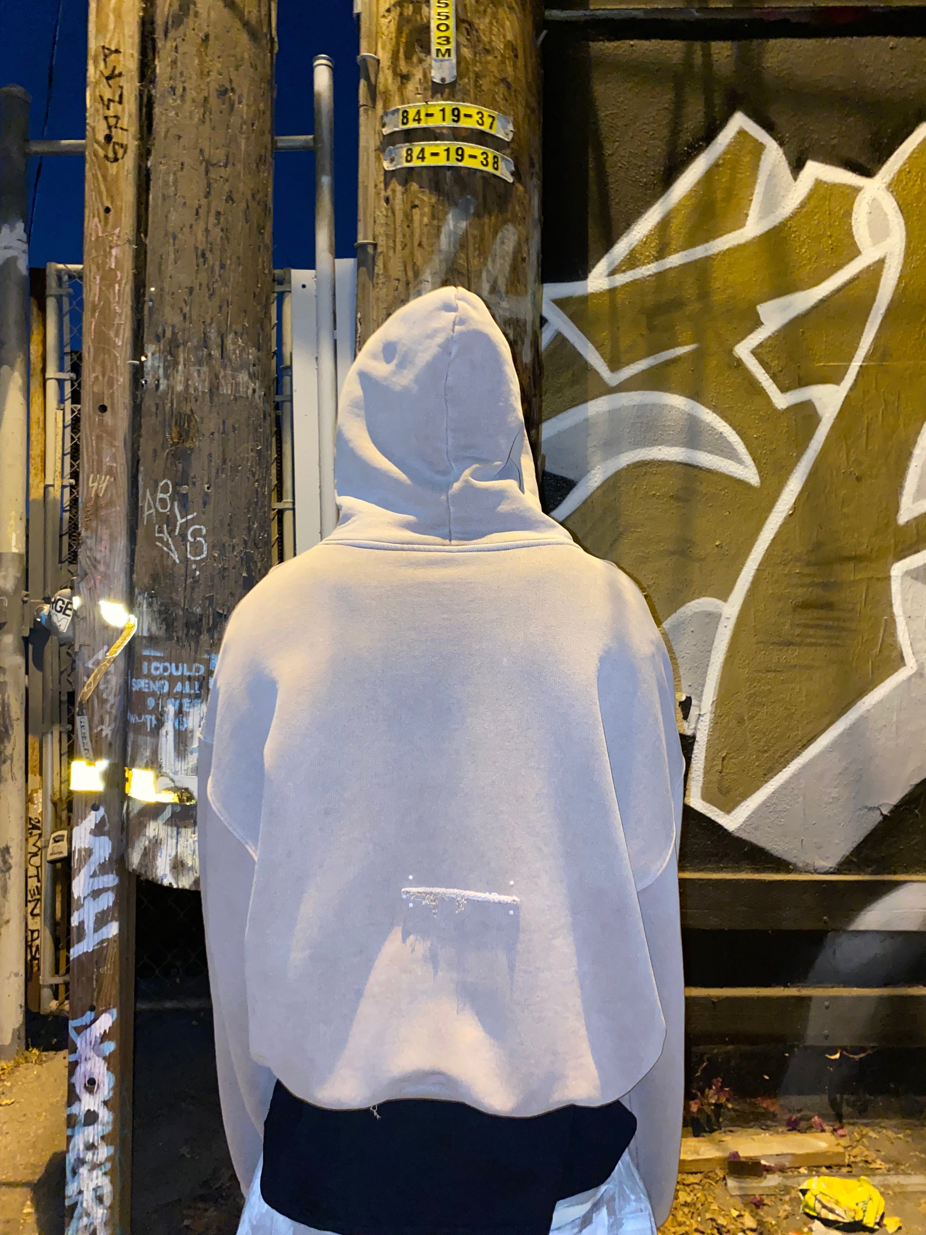 FW25 “DECONSTRUCTED” LOGO-HOODIE (SAND)