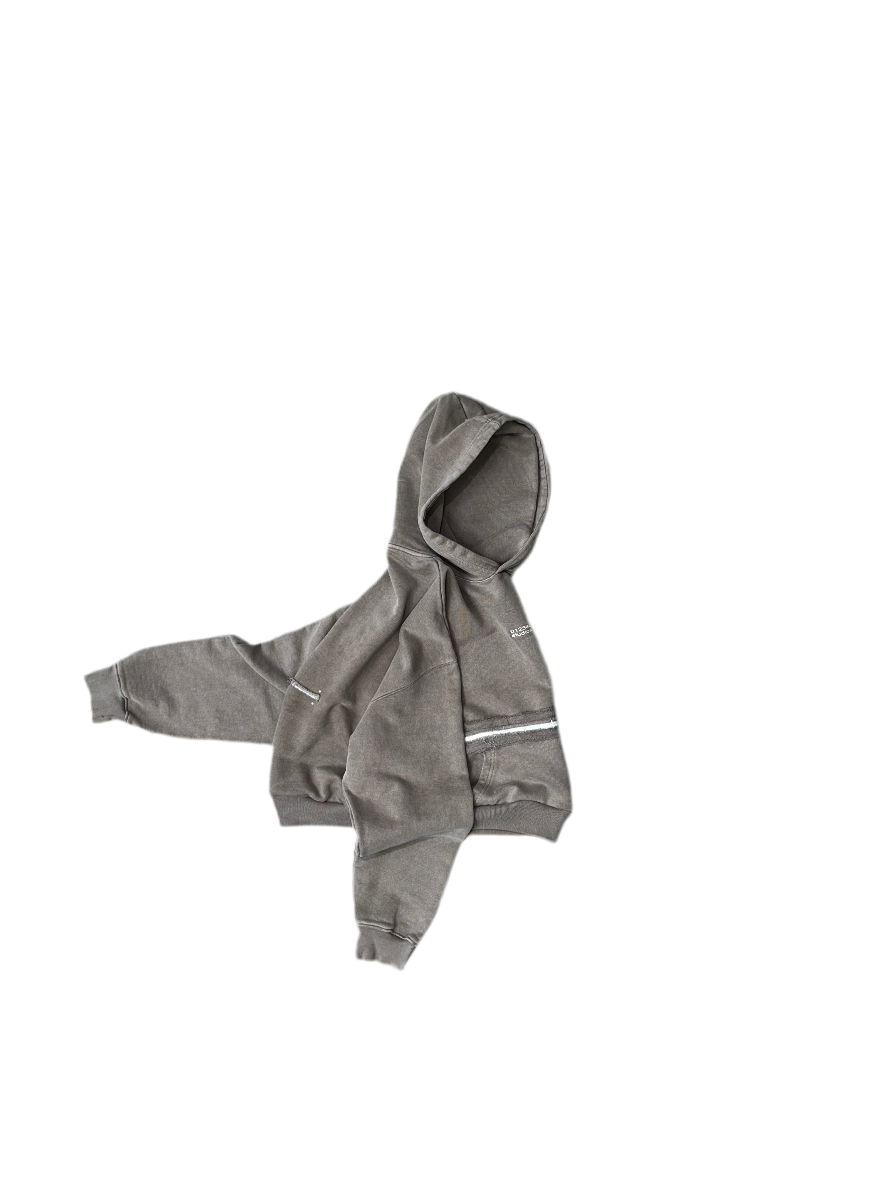 FW25 “DECONSTRUCTED” LOGO-HOODIE (SAND)